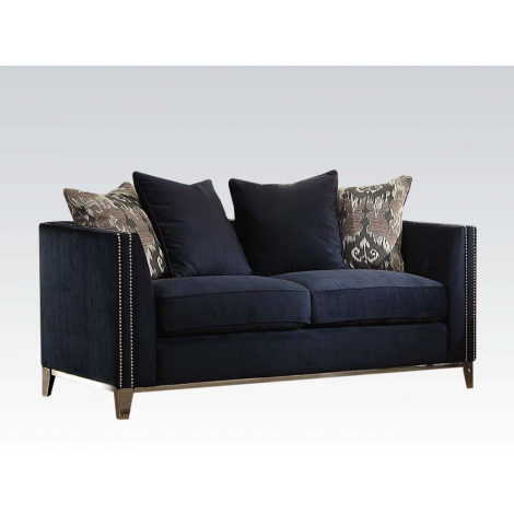 Hendrick Buttoned Transitional Loveseat