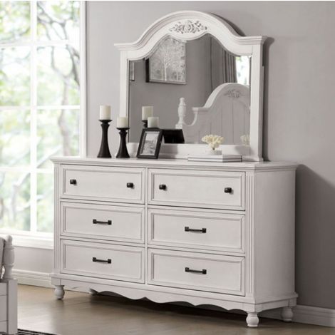 Maikett Dresser Antique White